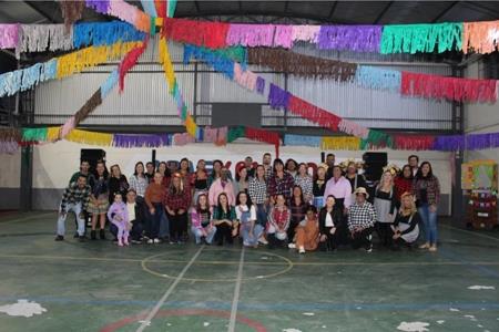 imagem Arraiá dos Apaexonados arrecada fundos para obra do refeitório