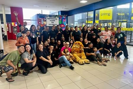 imagem Usuários da Apae da Serra encantam público no Shopping Laranjeiras
