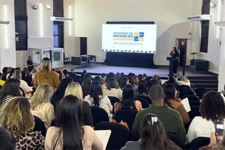 imagem Com casa cheia, Seminário da Educação 2025 da Feapaes-ES fortalece o diálogo e a reflexão sobre a educação inclusiva