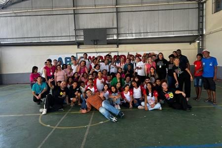 imagem Apae da Serra recebe visita dos alunos da EEEFM Jacaraípe, de Jardim Atlântico